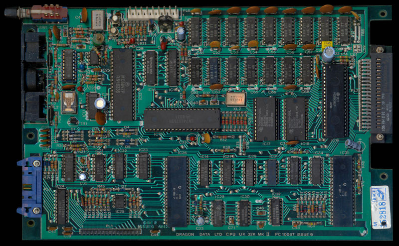 File:Dragon32 PCB Top (PC10087 Issue6).jpg