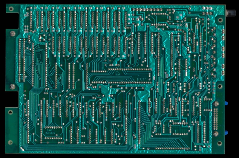 File:Dragon32 PCB Bottom (PC10087 Issue5 Alt).jpg