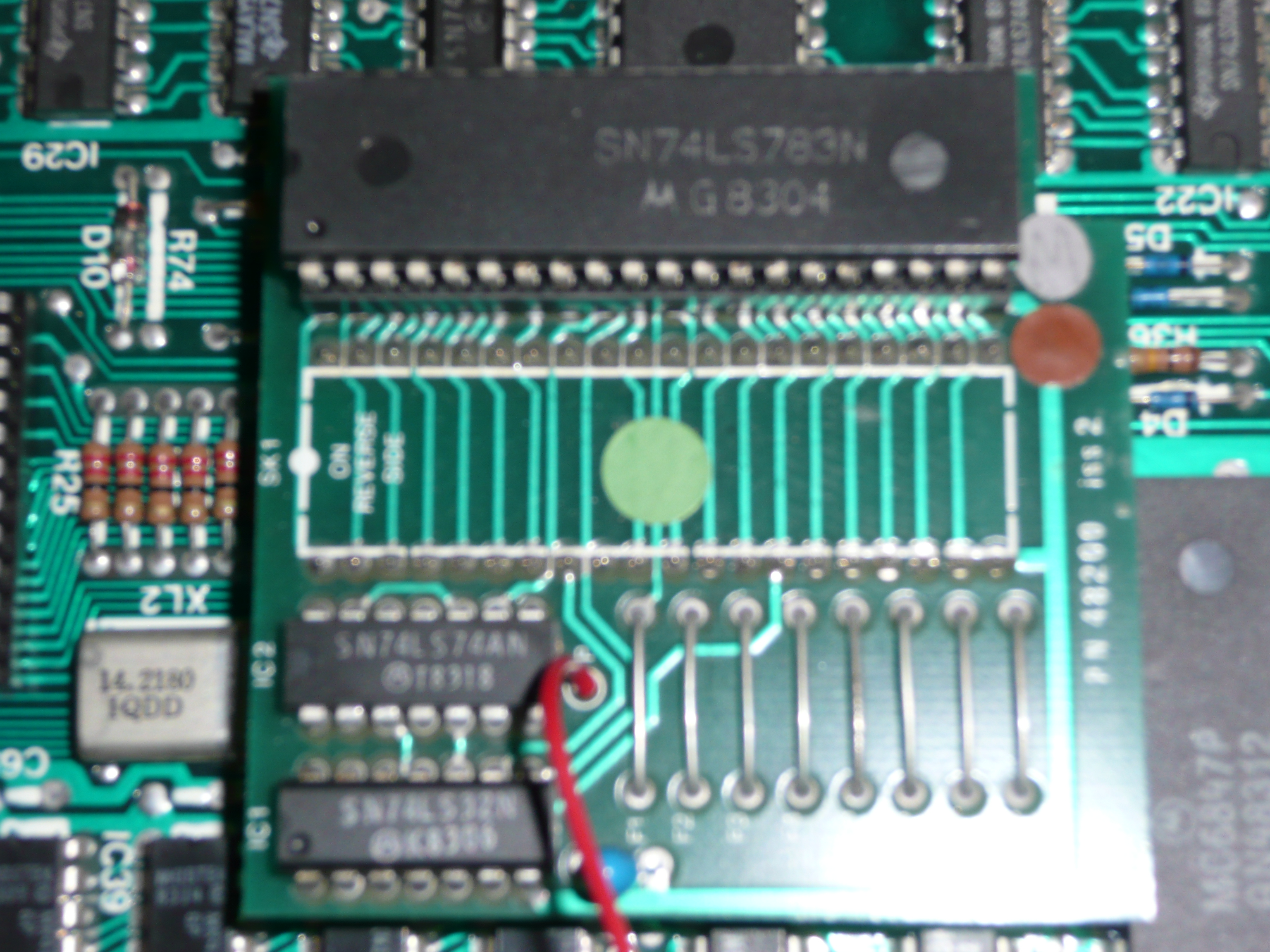 upside of the daughterboard with the ICs